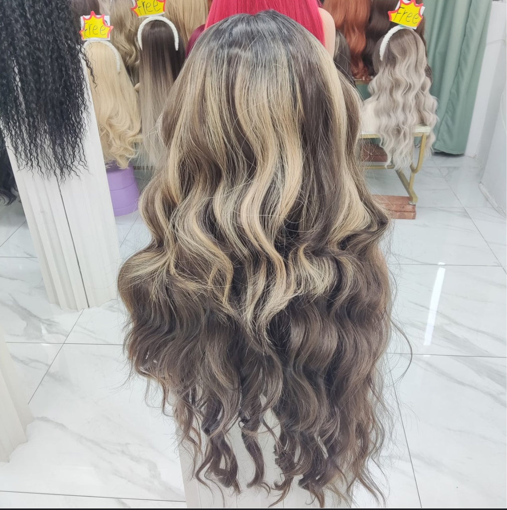 ✨2PCS 50% OFF✨ FH P14235 ombre blonde color middle part lace part synthetic wig